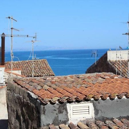 Casa Soraya, Dimora Tipica A 2 Passi Dal Duomo. Cefalu Exterior photo
